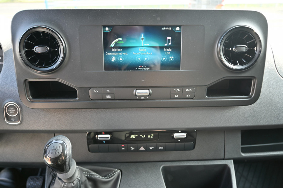 Mercedes-Benz Sprinter 317 CDI L3H2 RWD Geveerde stoel, MBUX met camera en Apple Carplay/Android Auto