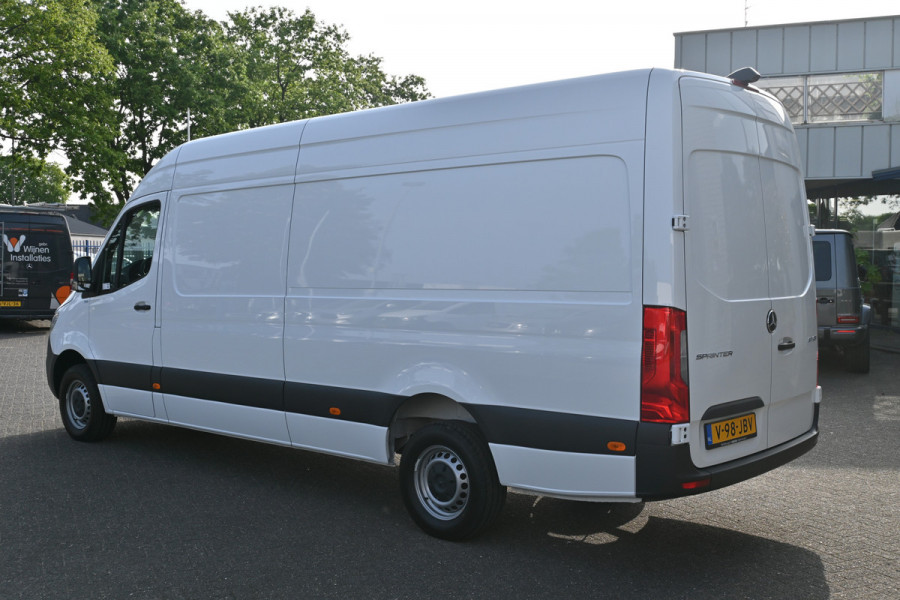 Mercedes-Benz Sprinter 317 CDI L3H2 RWD Geveerde stoel, MBUX met camera en Apple Carplay/Android Auto