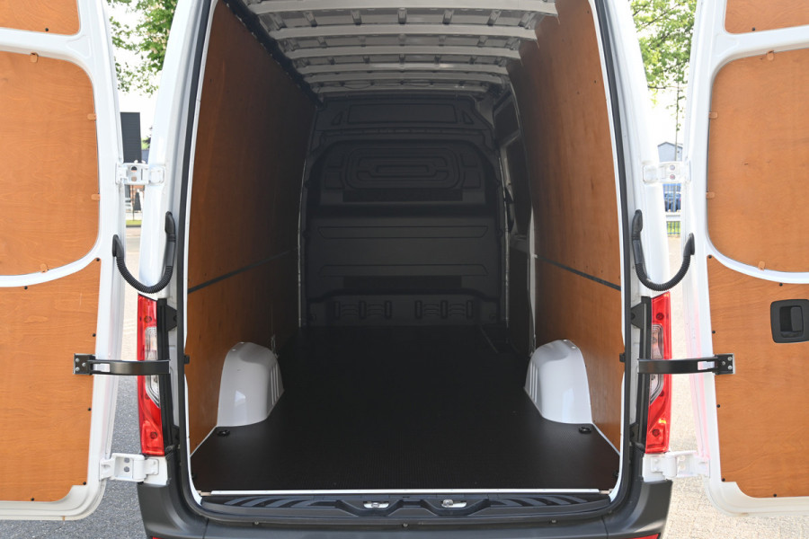 Mercedes-Benz Sprinter 317 CDI L3H2 RWD Geveerde stoel, MBUX met camera en Apple Carplay/Android Auto