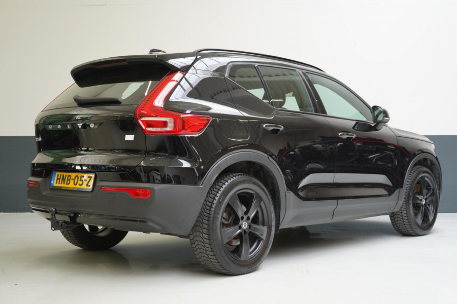Volvo XC40 1.5 T5 263pk Recharge R-Design Automaat | Trekhaak | Achteruitrijcamera | Stoelverwarming | Stuurverwarming