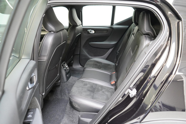Volvo XC40 1.5 T5 263pk Recharge R-Design Automaat | Trekhaak | Achteruitrijcamera | Stoelverwarming | Stuurverwarming