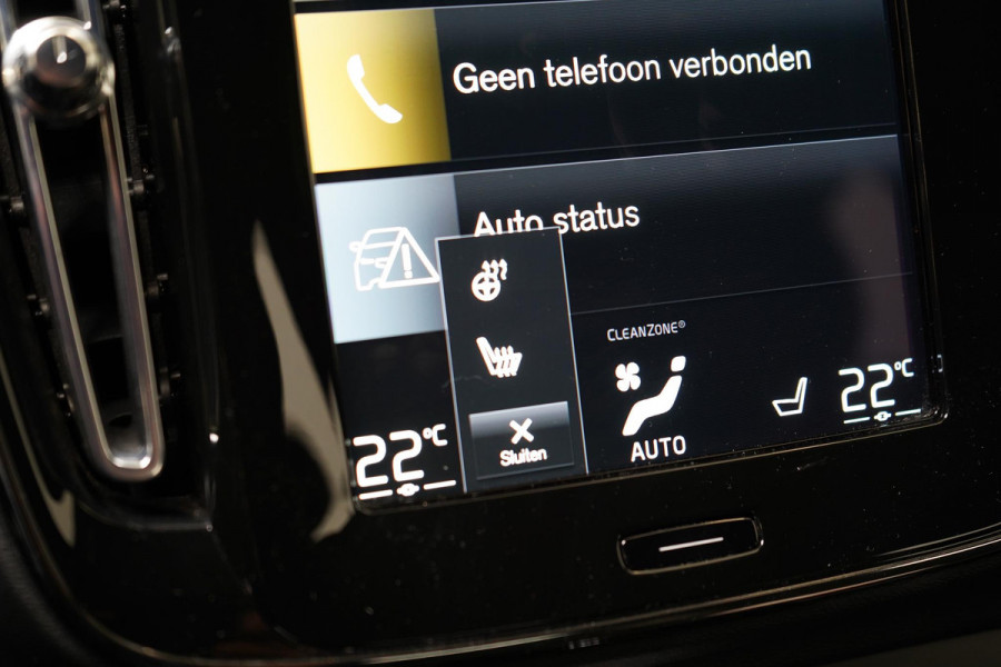 Volvo XC40 1.5 T5 263pk Recharge R-Design Automaat | Trekhaak | Achteruitrijcamera | Stoelverwarming | Stuurverwarming