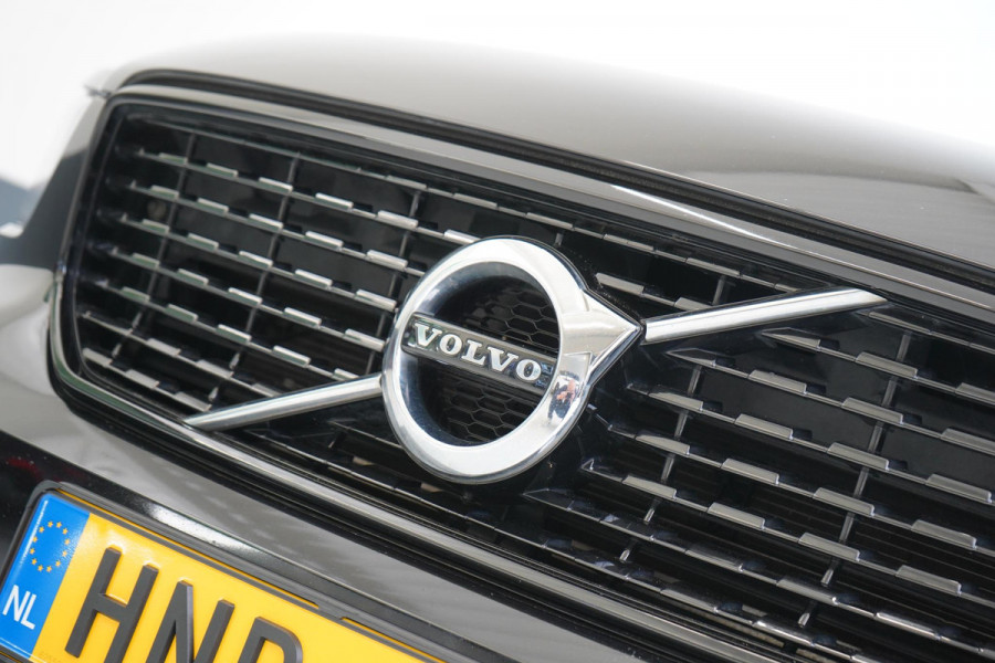 Volvo XC40 1.5 T5 263pk Recharge R-Design Automaat | Trekhaak | Achteruitrijcamera | Stoelverwarming | Stuurverwarming