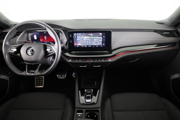 Škoda Octavia Combi 1.4 TSI PHEV Sportline Business 204 pk Automaat (DSG) | Verlengde garantie | Navigatie | Parkeersensoren achter | LED koplampen | Stoelverwarming |