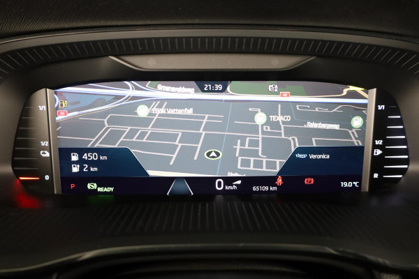 Škoda Octavia Combi 1.4 TSI PHEV Sportline Business 204 pk Automaat (DSG) | Verlengde garantie | Navigatie | Parkeersensoren achter | LED koplampen | Stoelverwarming |
