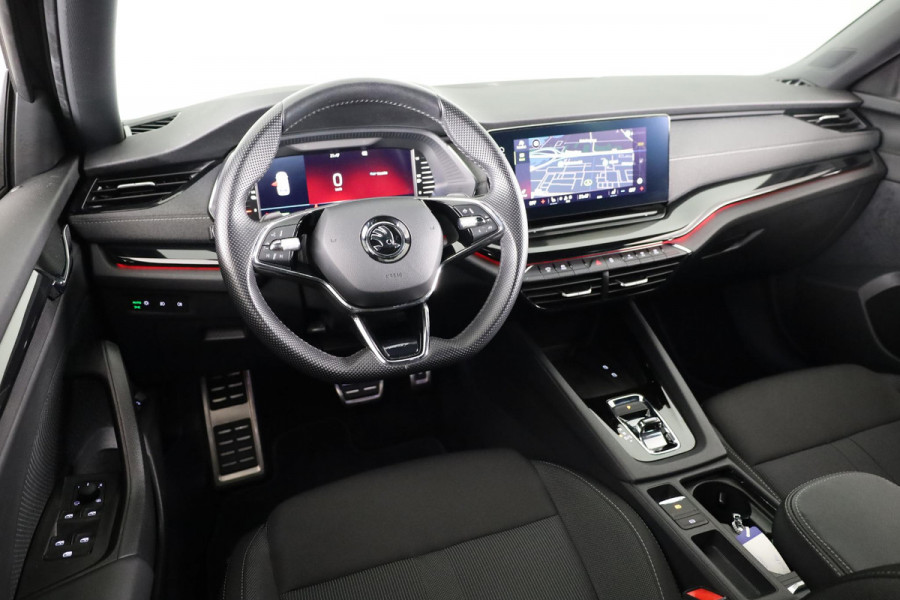 Škoda Octavia Combi 1.4 TSI PHEV Sportline Business 204 pk Automaat (DSG) | Verlengde garantie | Navigatie | Parkeersensoren achter | LED koplampen | Stoelverwarming |