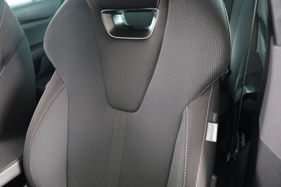 Škoda Octavia Combi 1.4 TSI PHEV Sportline Business 204 pk Automaat (DSG) | Verlengde garantie | Navigatie | Parkeersensoren achter | LED koplampen | Stoelverwarming |