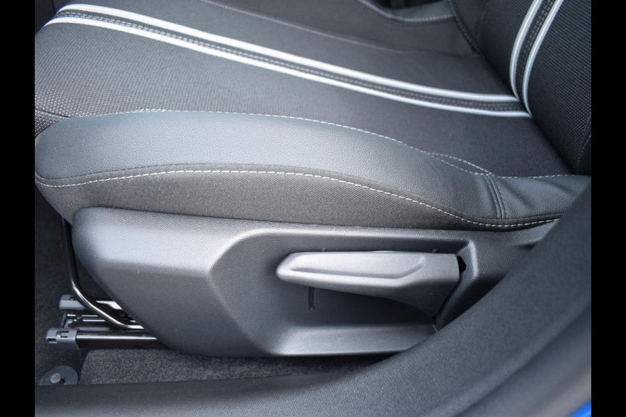 Opel Corsa 1.2 Turbo Yes PARKEERSENSOREN | NAVIGATIE & CARPLAY | AIRCO | WINTERPAKKET |