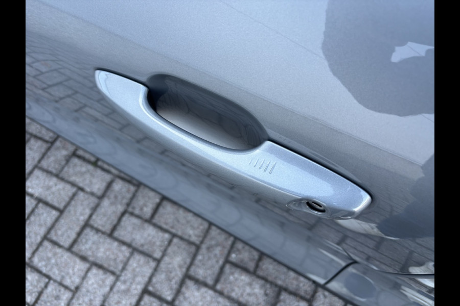 Ford Kuga 2.5 PHEV Titanium WINTERPACK! AGR STOELEN! KEYLESS!