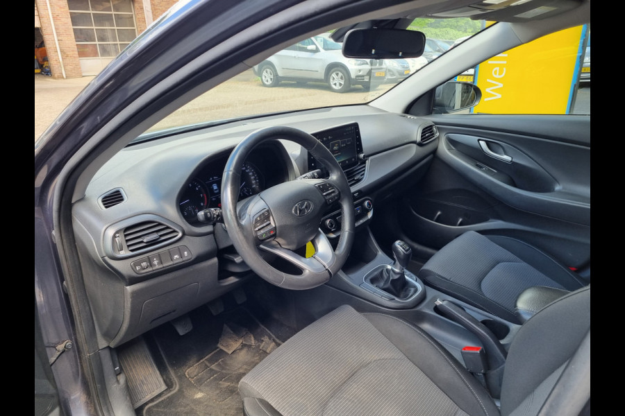 Hyundai i30 1.4 i-Drive NAVI / AIRCO / CRUISE / BLUETOOTH