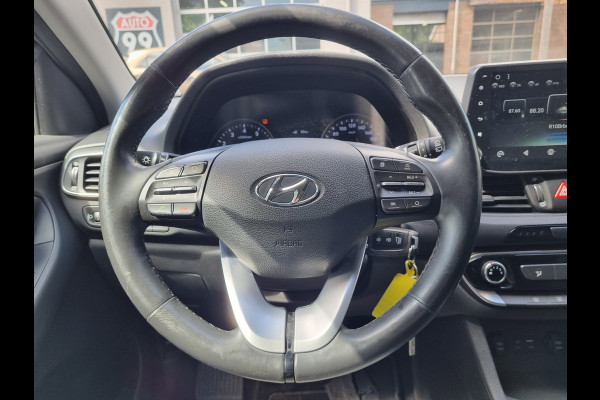 Hyundai i30 1.4 i-Drive NAVI / AIRCO / CRUISE / BLUETOOTH