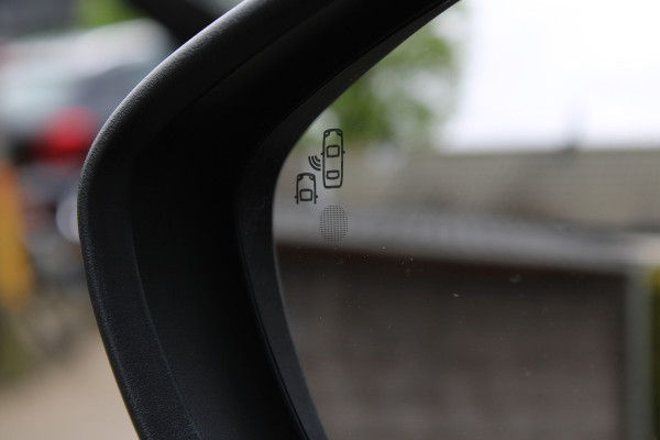 Opel Crossland X 1.2 Turbo Innovation | Trekhaak | Parkeerhulp | BLIS | Navigatie | Camera