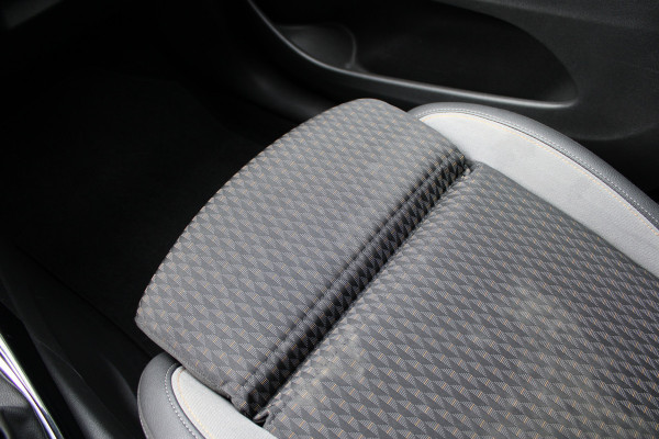 Opel Crossland X 1.2 Turbo Innovation | Trekhaak | Parkeerhulp | BLIS | Navigatie | Camera