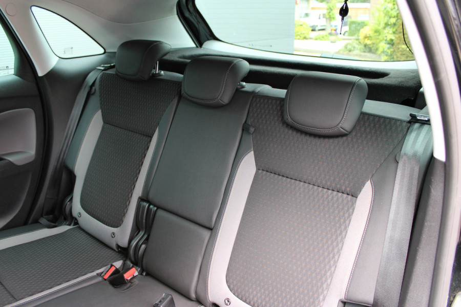 Opel Crossland X 1.2 Turbo Innovation | Trekhaak | Parkeerhulp | BLIS | Navigatie | Camera