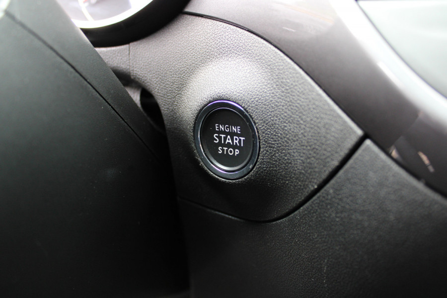 Opel Crossland X 1.2 Turbo Innovation | Trekhaak | Parkeerhulp | BLIS | Navigatie | Camera