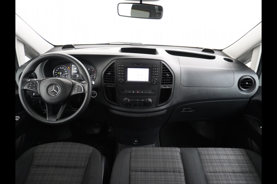 Mercedes-Benz Vito 114CDI AUT D.C Dubbele Cabine Lang 6-Pers. Airco Navi Camera Pdc Bluetooth Cruise Control Regen-Lichtsensor Pdc Betonplex Vloer Schuifdeur Imperiaal Bank voor Comfort 1e Eigenaar Euro 6
