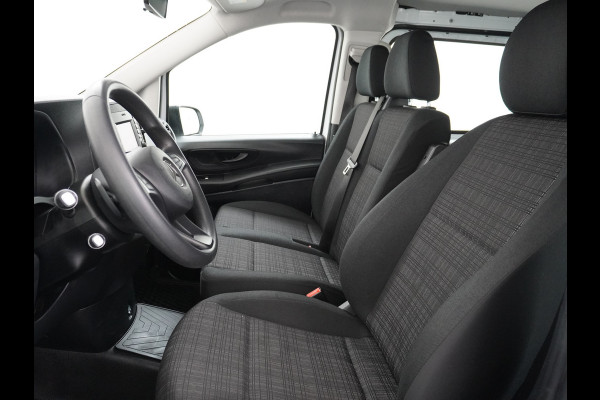 Mercedes-Benz Vito 114CDI AUT D.C Dubbele Cabine Lang 6-Pers. Airco Navi Camera Pdc Bluetooth Cruise Control Regen-Lichtsensor Pdc Betonplex Vloer Schuifdeur Imperiaal Bank voor Comfort 1e Eigenaar Euro 6