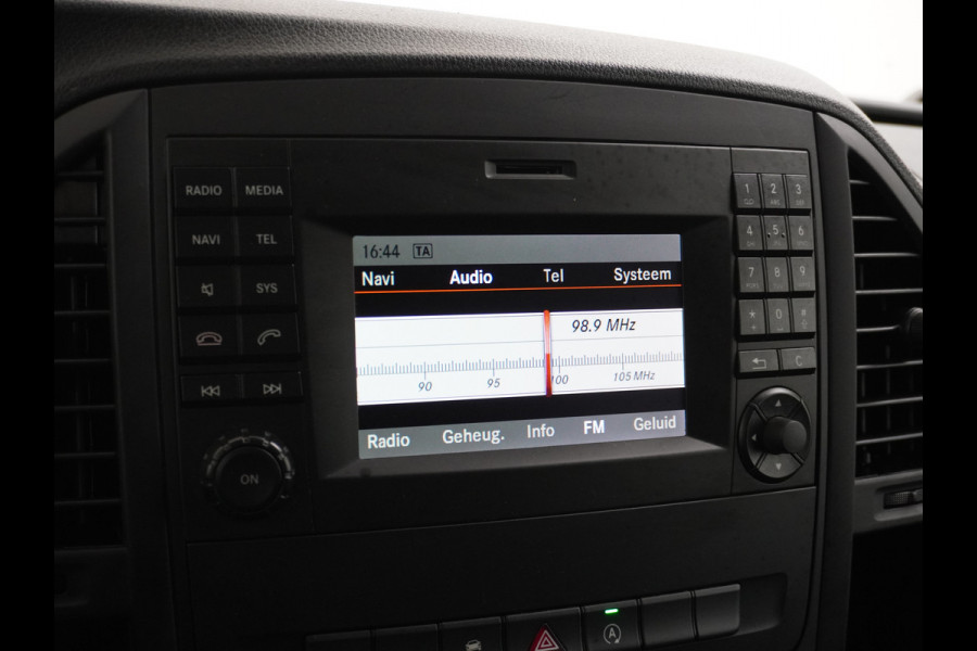 Mercedes-Benz Vito 114CDI AUT D.C Dubbele Cabine Lang 6-Pers. Airco Navi Camera Pdc Bluetooth Cruise Control Regen-Lichtsensor Pdc Betonplex Vloer Schuifdeur Imperiaal Bank voor Comfort 1e Eigenaar Euro 6