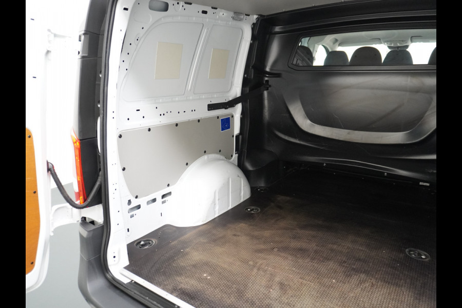 Mercedes-Benz Vito 114CDI AUT D.C Dubbele Cabine Lang 6-Pers. Airco Navi Camera Pdc Bluetooth Cruise Control Regen-Lichtsensor Pdc Betonplex Vloer Schuifdeur Imperiaal Bank voor Comfort 1e Eigenaar Euro 6