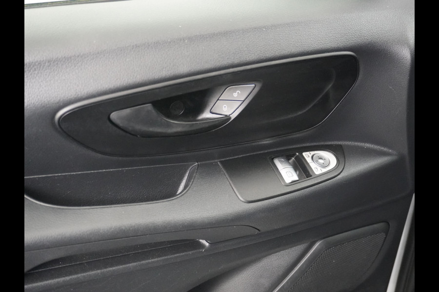 Mercedes-Benz Vito 114CDI AUT D.C Dubbele Cabine Lang 6-Pers. Airco Navi Camera Pdc Bluetooth Cruise Control Regen-Lichtsensor Pdc Betonplex Vloer Schuifdeur Imperiaal Bank voor Comfort 1e Eigenaar Euro 6