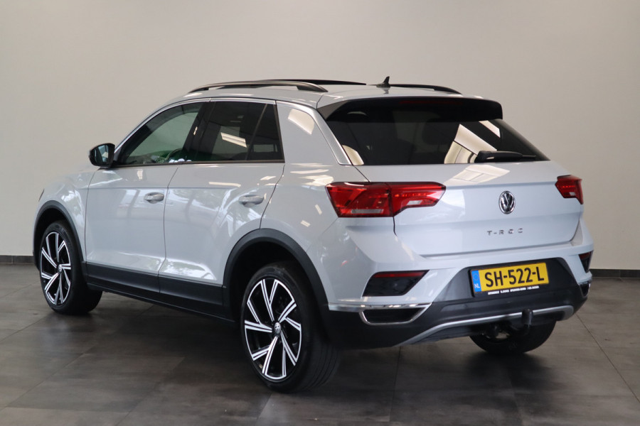 Volkswagen T-Roc 1.5 TSI Style 150pk Panoramadak Full-Led Navigatie 18'lmv