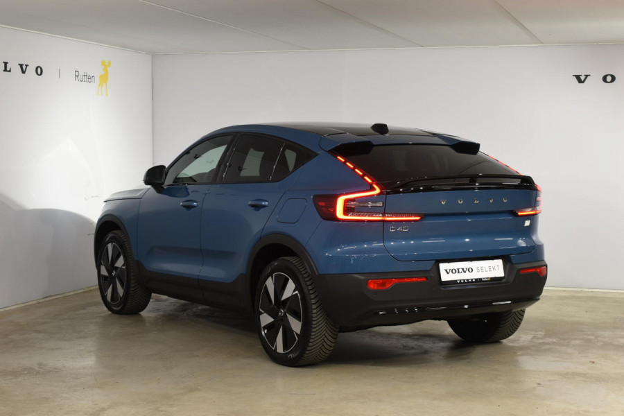 Volvo C40 252PK Single Motor Extended Range Plus / Navigatie / Camera / Parkeersensoren / Adaptieve Cruisecontrol / Stuur-Stoelverwarming / LM Velgen / Trekhaak /