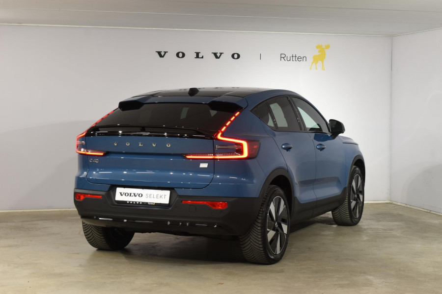 Volvo C40 252PK Single Motor Extended Range Plus / Navigatie / Camera / Parkeersensoren / Adaptieve Cruisecontrol / Stuur-Stoelverwarming / LM Velgen / Trekhaak /