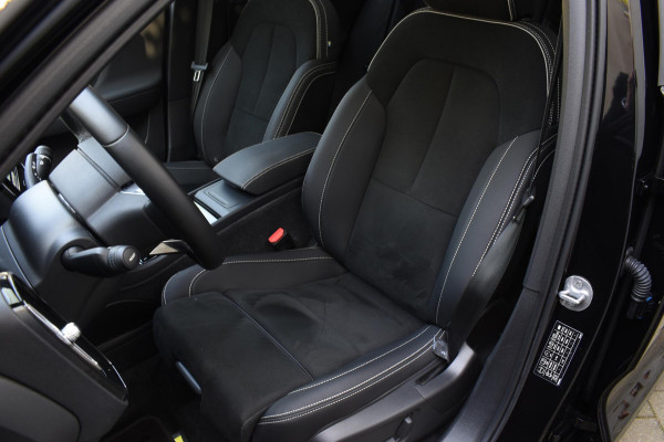 Volvo C40 252PK Single Motor Extended Range Ultimate / Navigatie / Panoramadak / Elektrische Stoelen / Harman Kardon / 20'' LM Velgen / Trekhaak /