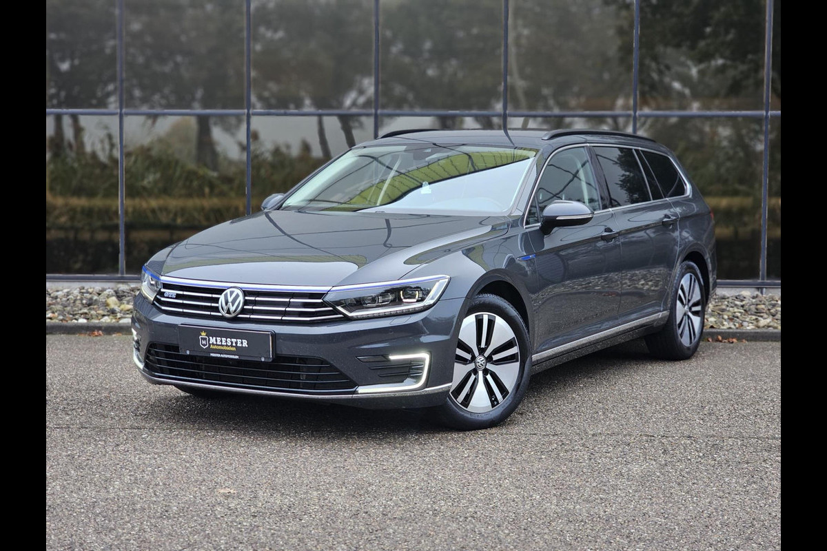 Volkswagen Passat Variant 1.4 TSI GTE|VIRTUAL|ACC|MASSAGE Volkswagen Passat Variant 1.4 TSI GTE|VIRTUAL|ACC|MASSAGE
