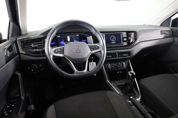 Volkswagen Polo 1.0 TSI Life 95 pk | Navigatie via App | Parkeersensoren | Adaptieve cruise control | LED koplampen | Apple Carplay/Android Auto |