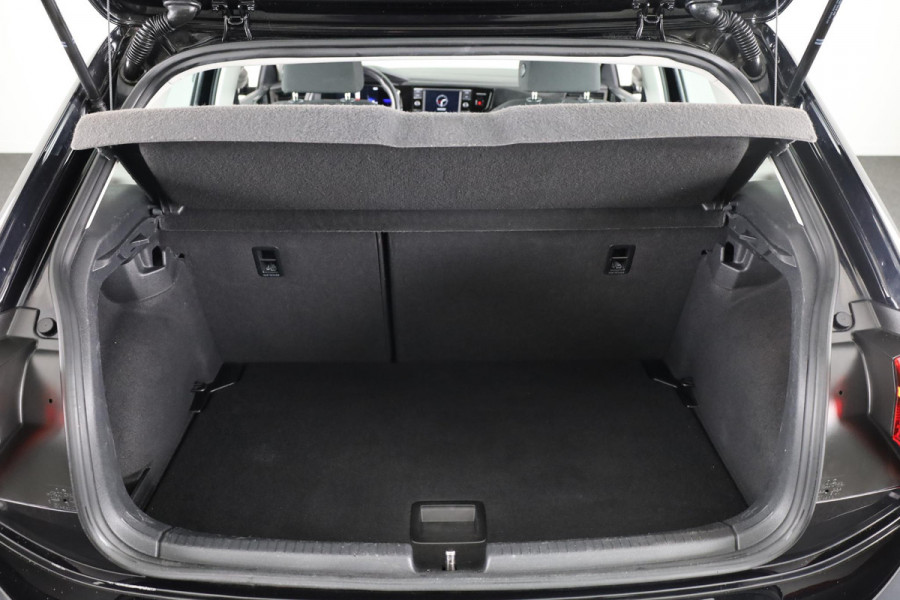 Volkswagen Polo 1.0 TSI Life 95 pk | Navigatie via App | Parkeersensoren | Adaptieve cruise control | LED koplampen | Apple Carplay/Android Auto |