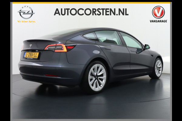 Tesla Model 3 RWD + 60kWh 325PK Facelift 19" Warmtepomp! Elek.Achterklep Lmv Draadloze laadpads  FSD-3 Computer  AutoPilot Leder PanoDak Adapt Ecc Navi LED Comfortstoelen ACC DAB Voorverwarmen interieur Keyless One-Pedal-Drive Origineel Nederlandse auto tot 11kw laden thuis! Garantie Accu tot 14-12-2029 max 160.000km 1584kg licht!