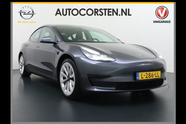 Tesla Model 3 RWD + 60kWh 325PK Facelift 19" Warmtepomp! Elek.Achterklep Lmv Draadloze laadpads  FSD-3 Computer  AutoPilot Leder PanoDak Adapt Ecc Navi LED Comfortstoelen ACC DAB Voorverwarmen interieur Keyless One-Pedal-Drive Origineel Nederlandse auto tot 11kw laden thuis! Garantie Accu tot 14-12-2029 max 160.000km 1584kg licht!