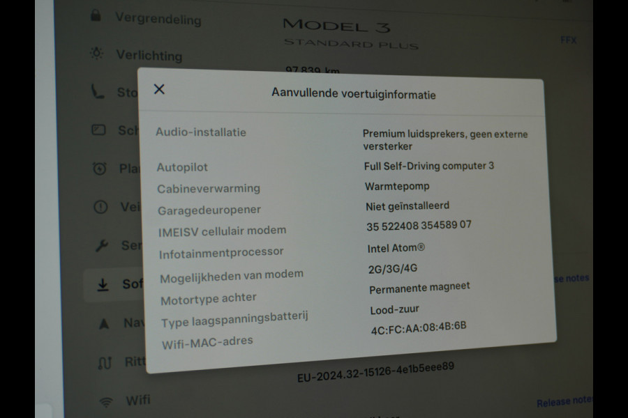 Tesla Model 3 RWD + 60kWh 325PK Facelift 19" Warmtepomp! Elek.Achterklep Lmv Draadloze laadpads  FSD-3 Computer  AutoPilot Leder PanoDak Adapt Ecc Navi LED Comfortstoelen ACC DAB Voorverwarmen interieur Keyless One-Pedal-Drive Origineel Nederlandse auto tot 11kw laden thuis! Garantie Accu tot 14-12-2029 max 160.000km 1584kg licht!