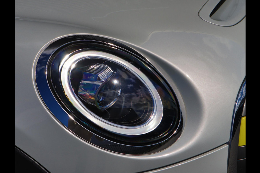MINI Electric Essential 33 kWh
