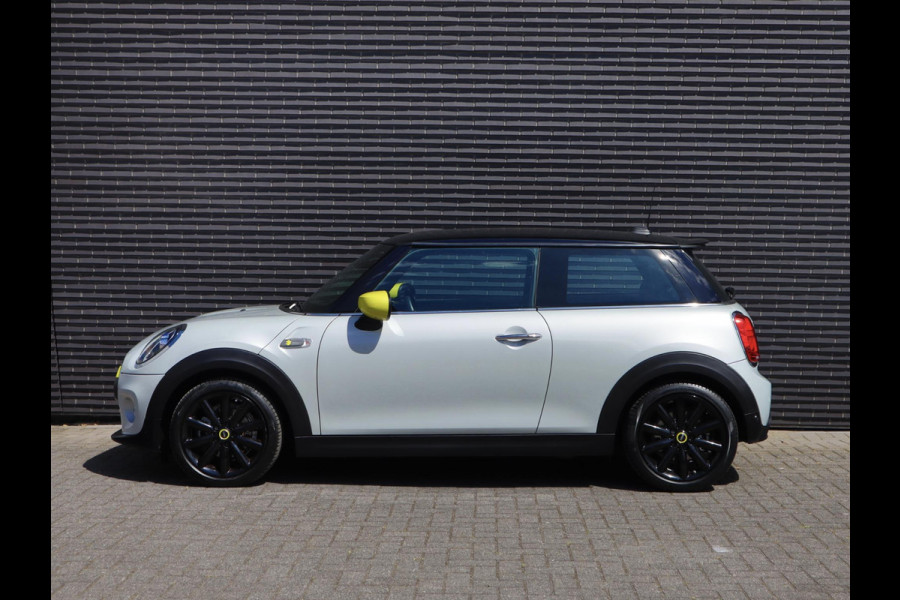 MINI Electric Essential 33 kWh