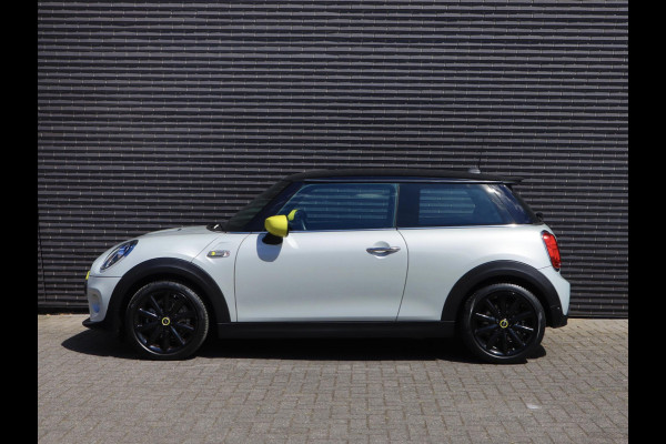 MINI Electric Essential 33 kWh