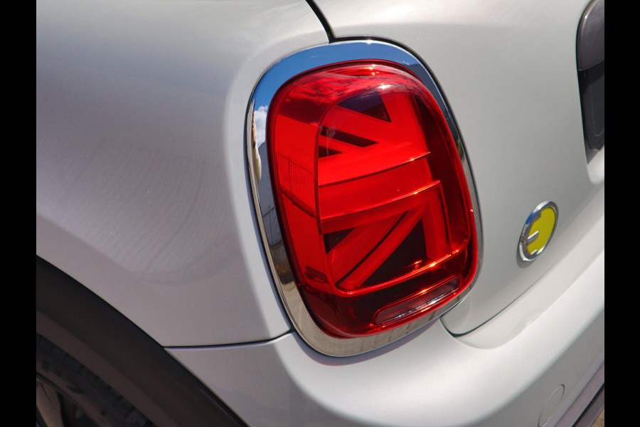 MINI Electric Essential 33 kWh