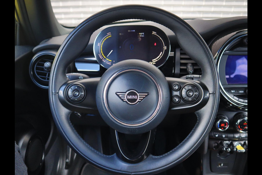 MINI Electric Essential 33 kWh
