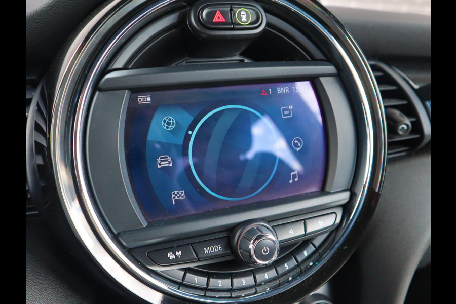 MINI Electric Essential 33 kWh