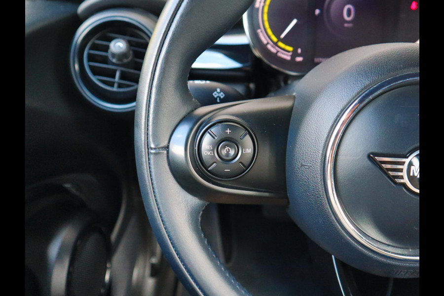 MINI Electric Essential 33 kWh