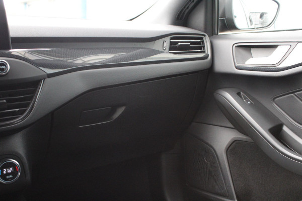 Ford FOCUS Wagon 1.5 EcoBoost ST Line Business Automaat 150PK | Winterpack | Full LED | Adaptive Cruise Control | Navigatie | Climate Control |