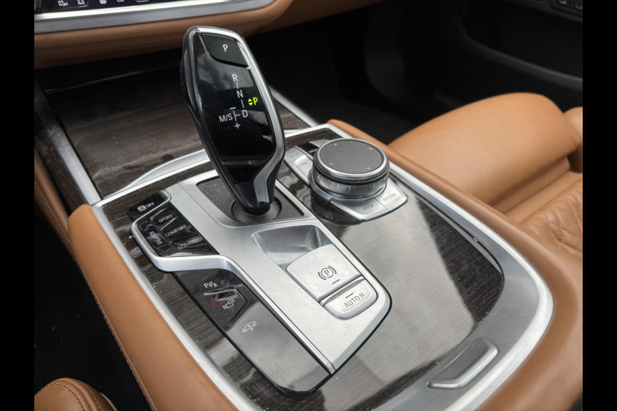 BMW 7 Serie 740Ld xDrive High Executive | Panoramadak | 360* Camera | Laser | Head-Up Display | Massage | Stoelventilatie/Verwarming |