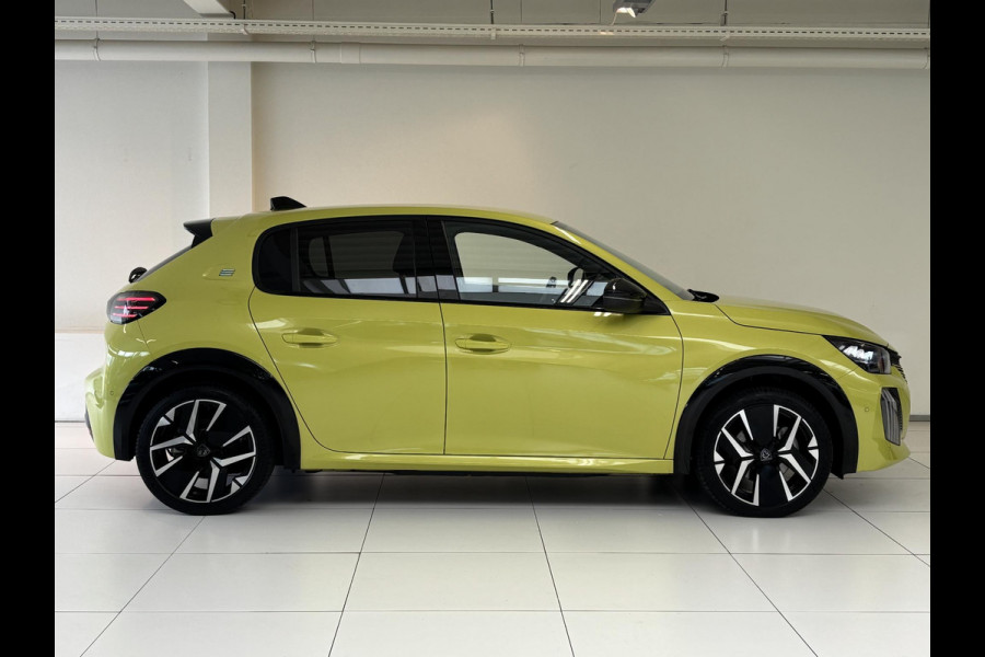 Peugeot e-208 EV GT 51 kWh Navigatie | Adaptieve cruise control | Keyless | Stoelverwarming | Elektrische massagestoel |