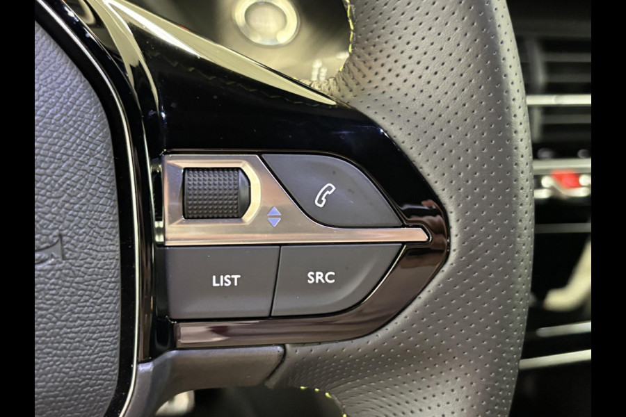 Peugeot e-208 EV GT 51 kWh Navigatie | Adaptieve cruise control | Keyless | Stoelverwarming | Elektrische massagestoel |