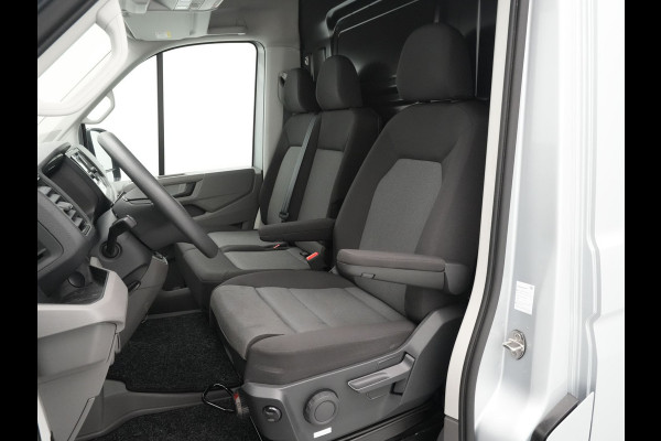 Volkswagen Crafter 35 2.0 TDI L3H3 Highline EURO VI Navi via App Camera Trekhaak Voorruitverwarming