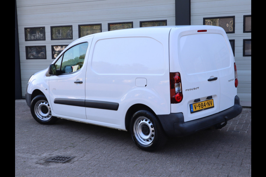 Peugeot Partner 1.6 BlueHDi 75pk Euro 6 - NAP - Trekhaak - Airco