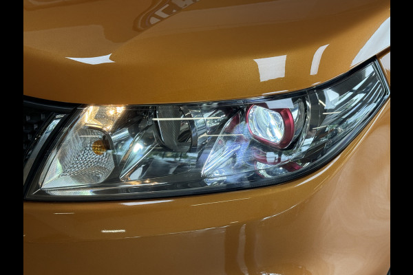 Suzuki Vitara 1.4 S AUT | Allgrip | Navi | 17" | Led | ACC | Alcantara | Stoelverwarming | Camera | Afneembare Trekhaak! Dealer onderhouden!