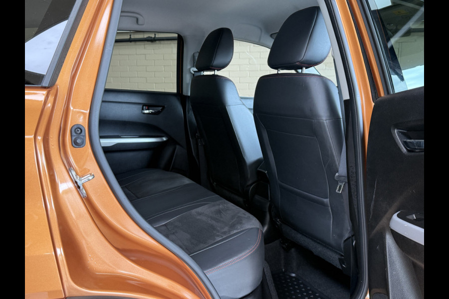 Suzuki Vitara 1.4 S AUT | Allgrip | Navi | 17" | Led | ACC | Alcantara | Stoelverwarming | Camera | Afneembare Trekhaak! Dealer onderhouden!