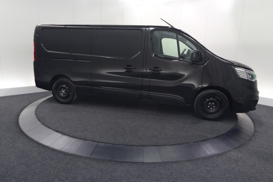 Renault Trafic 2.0 dCi 130 T30 L2H1 Work Edition | Navigatie | Camera | Parkeersensoren | Vloerplaat